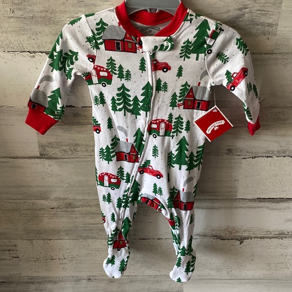 Christmas Baby Sleeper with Zipper Size 0-3 Months NEW - Picture 1 of 5